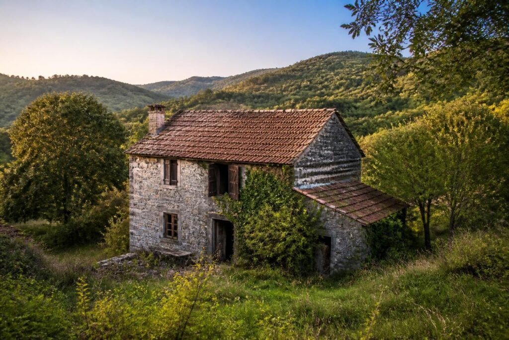 découvrez cette maison isolée en pleine nature en ardèche, une opportunité unique à rénover pour créer votre havre de paix au cœur d'un paysage préservé.